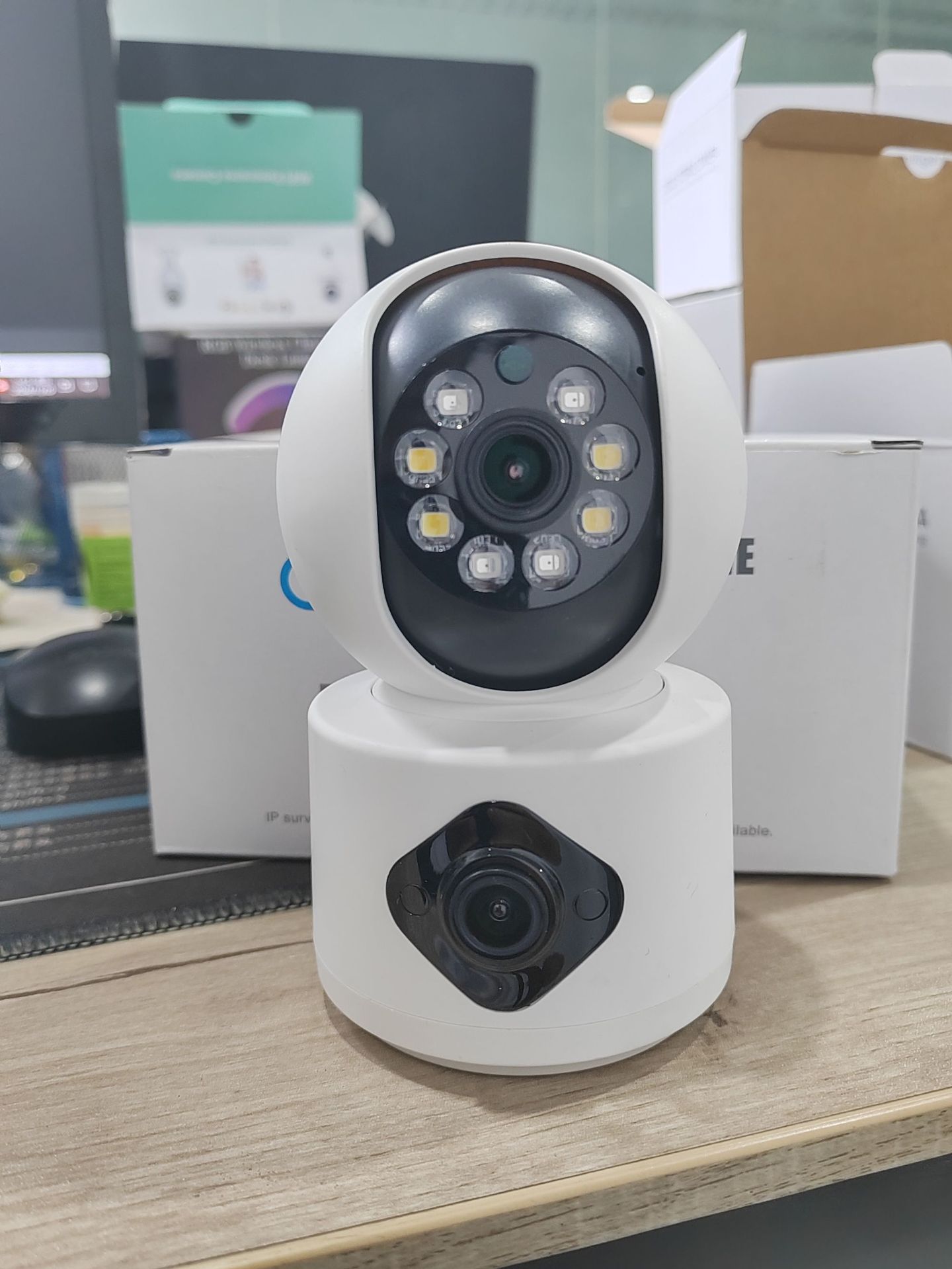 Baby Monitor Sensor - YI Lot APP 4MP عدسة مزدوجة